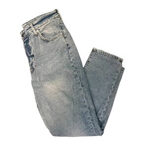 H&M HIGH WAISTED LIGHT WASH MOM JEANS